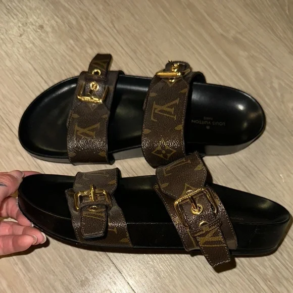 Louis Vuitton Black and Brown Monogram Sandals - Picture 5 of 5